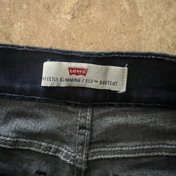 Levi’s ladies perfectly slimming 512 boot cut 10 medium perfect condition - Picture 10 of 12